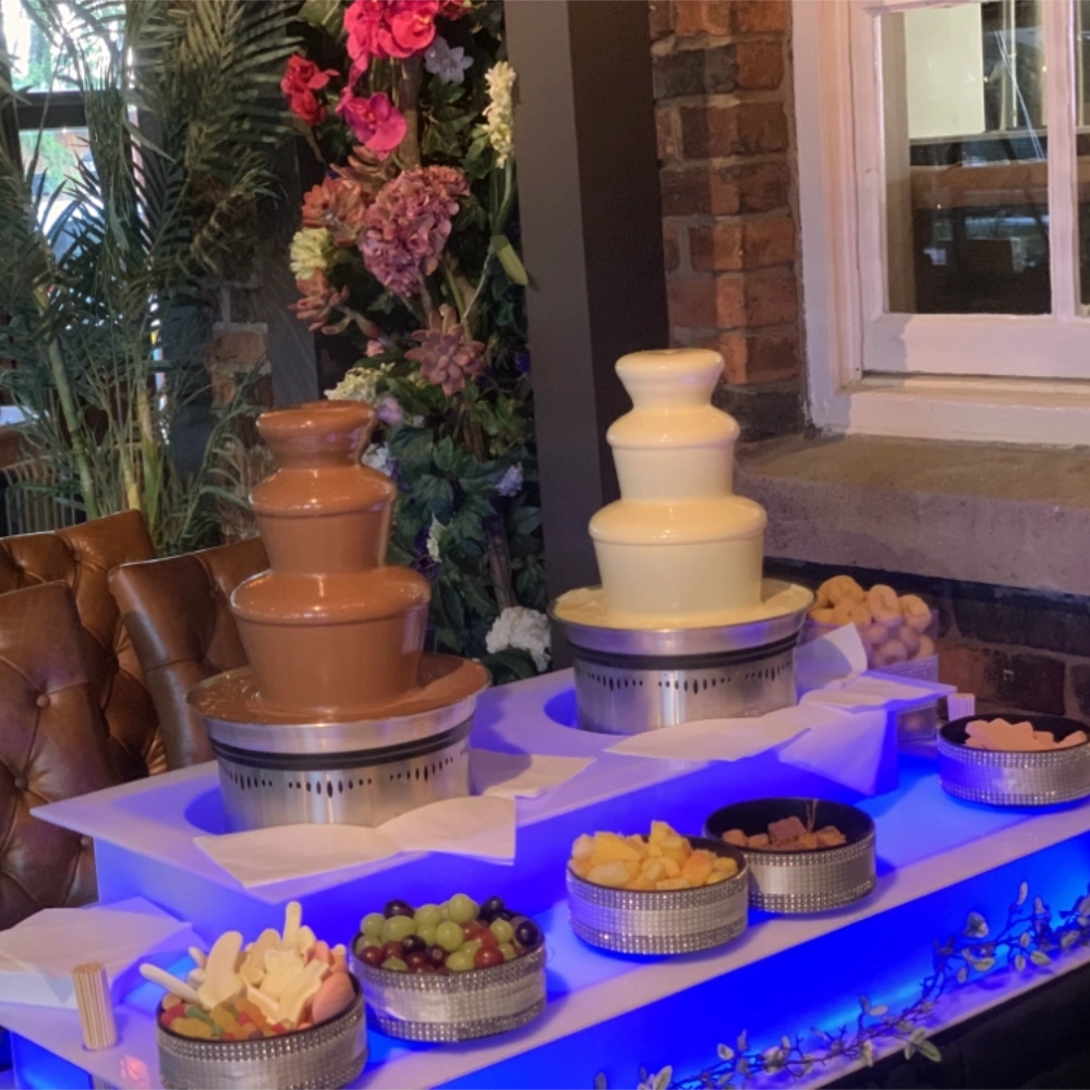 Double chocolate fountains